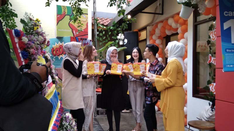 Raras Annisa Putri Buka Waralaba Ngikan, Diserbu Milenial Raras Annisa Putri Buka Waralaba Ngikan, Diserbu Milenial