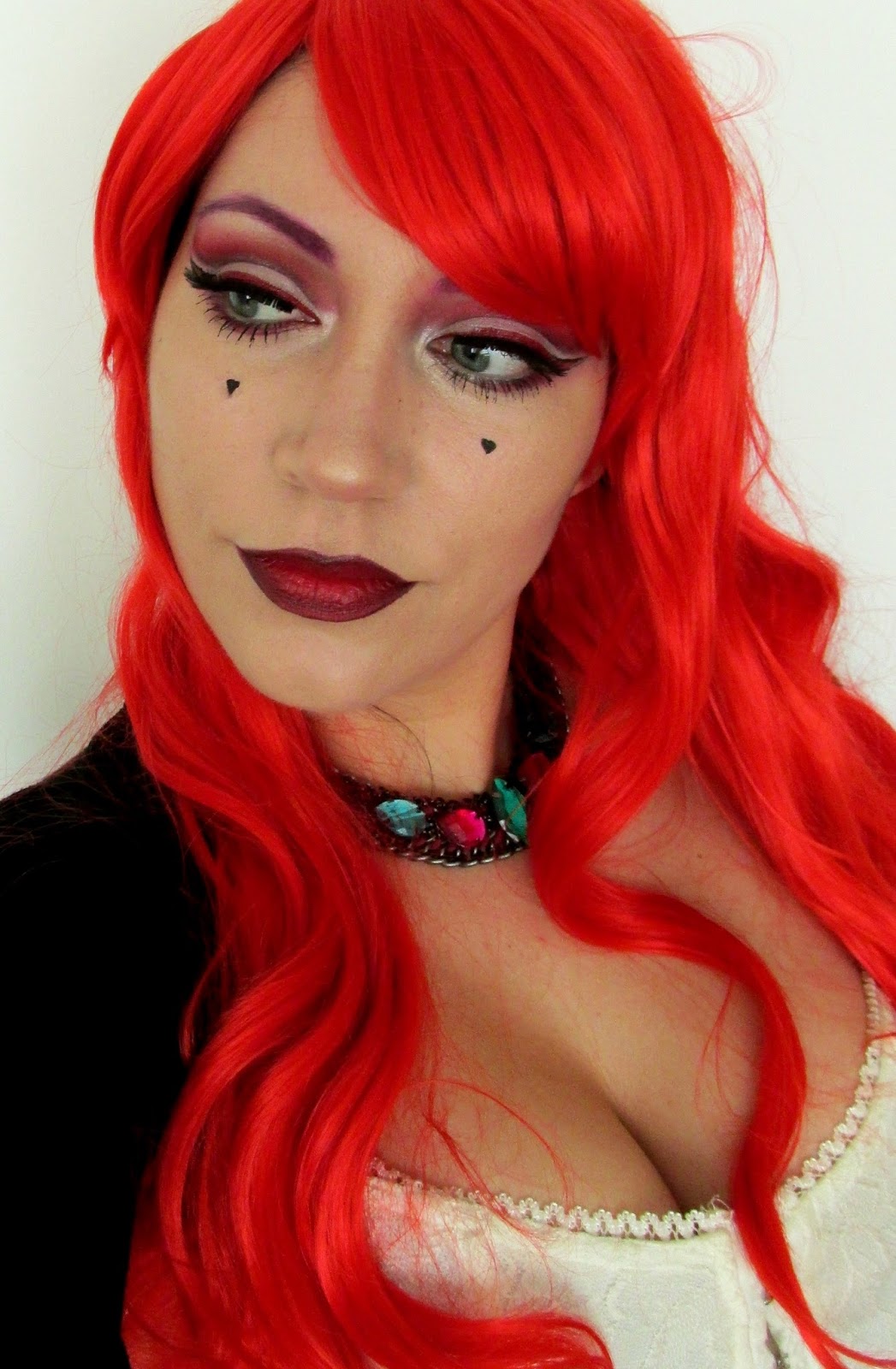 Nelarkia : Reina de Corazones ( Alicia )