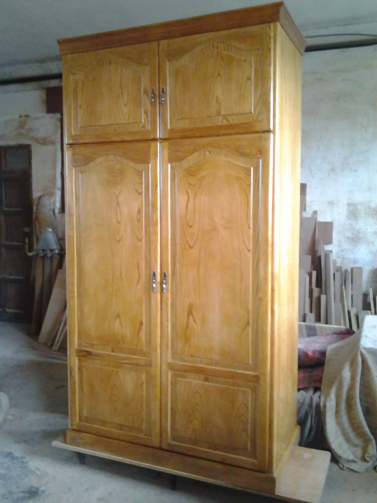 Ebanistería y Carpintería Ebano Astur: armario ropero