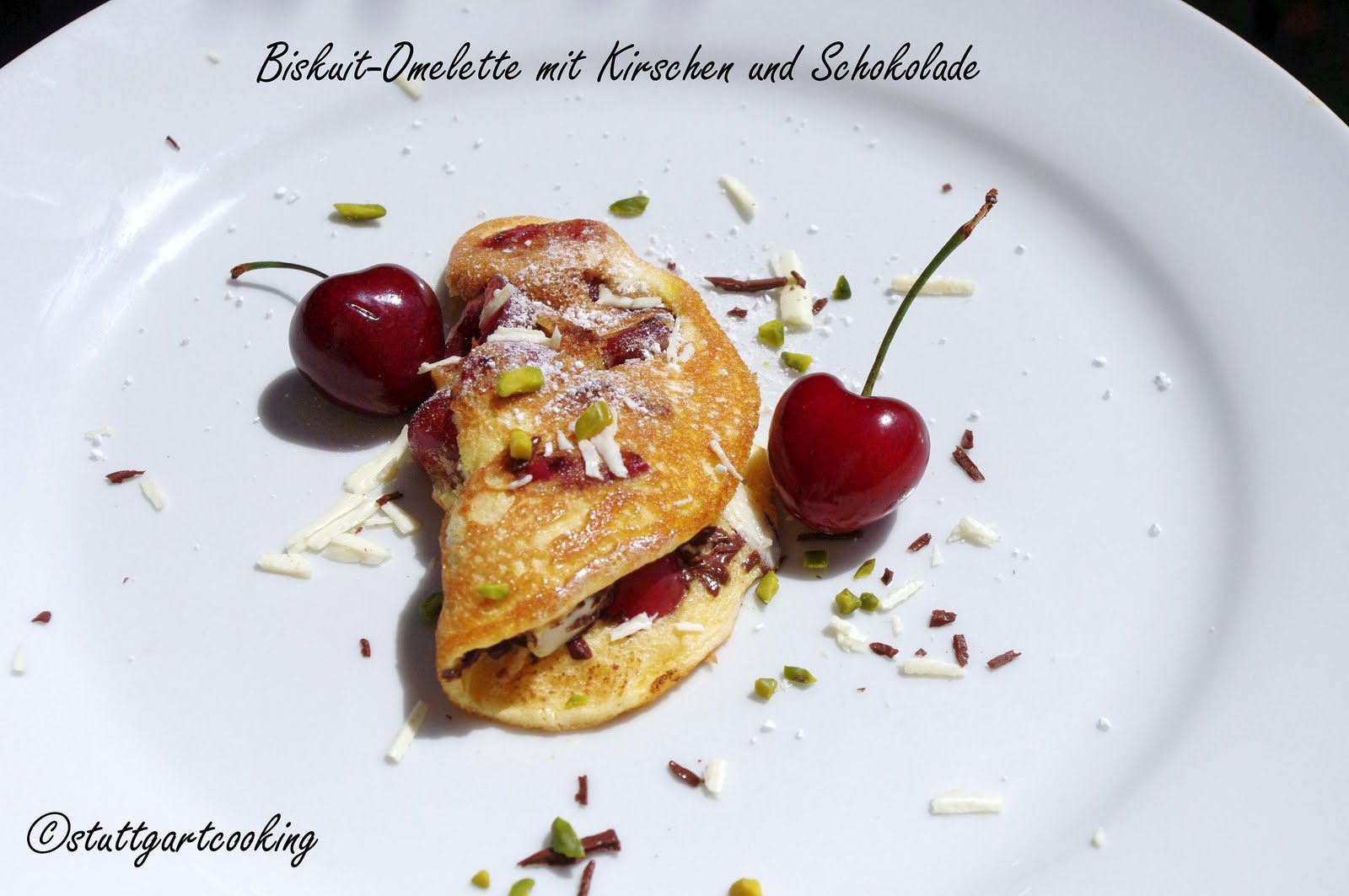 stuttgartcooking: Biskuit-Omelette mit Kirschen und zweierlei Schokolade