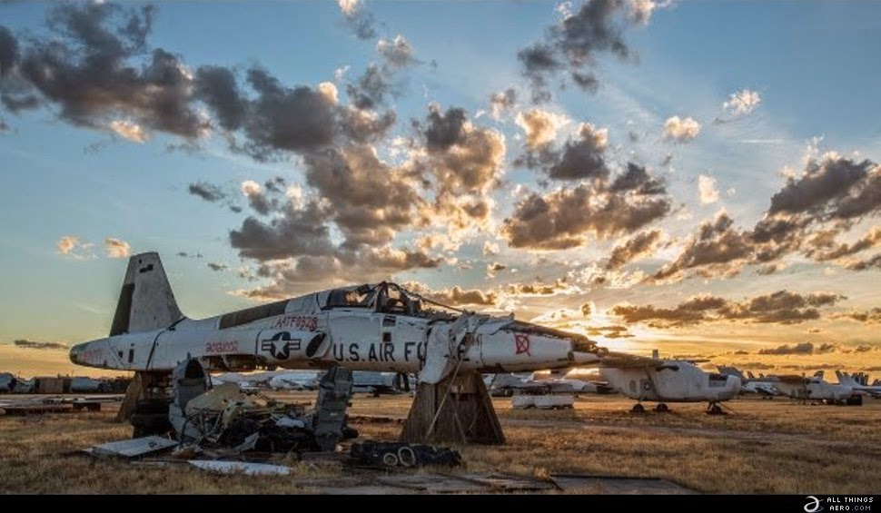 Chant du Départ Bad To The Boneyard