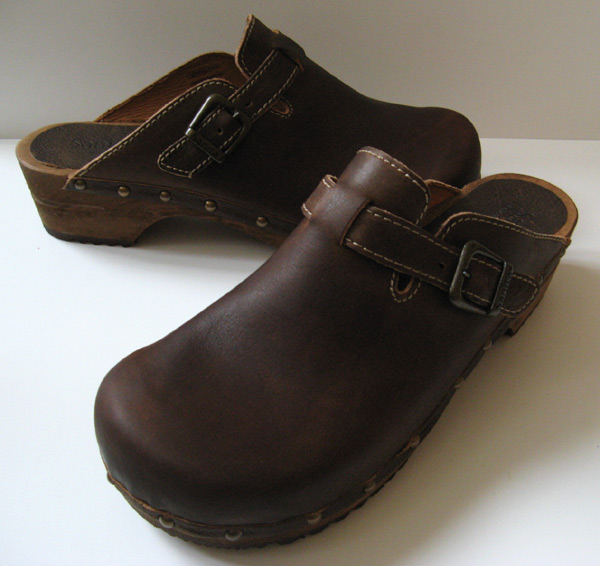 dansko sanita clogs sale