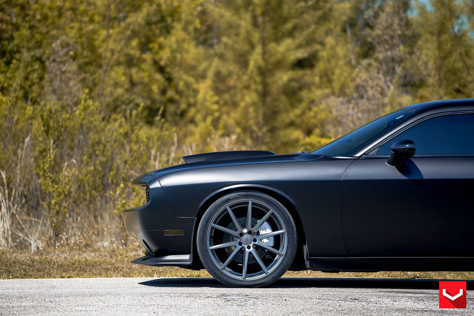 Додж Чарджер Wheels Vossen