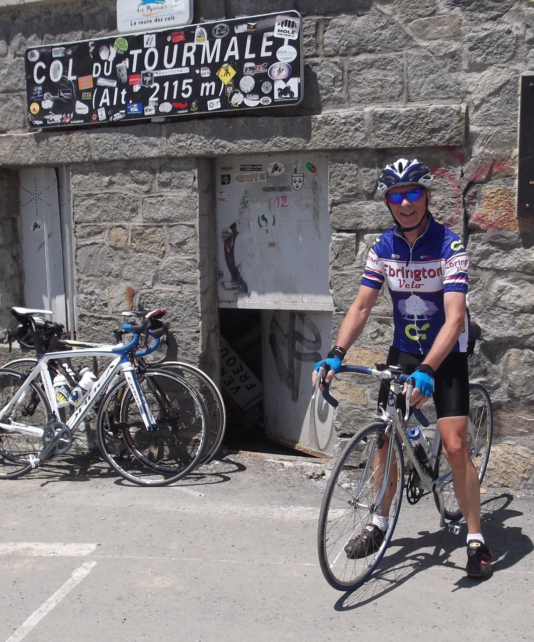 best clothes for cycling
