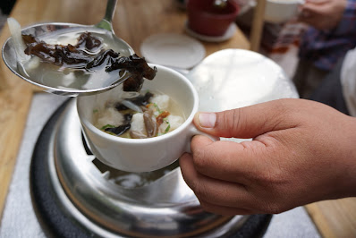 tekwan khas palembang di harper hotel