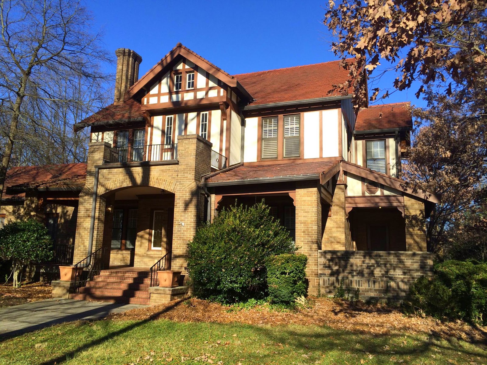 FOCAL POINT STYLING Around Town The Bernice Bienenstock Furniture