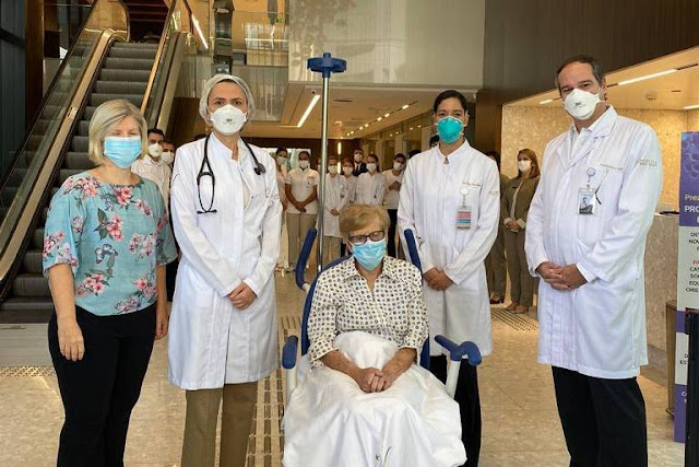 Paciente de 97 anos é curada de Covid-19 e recebe alta