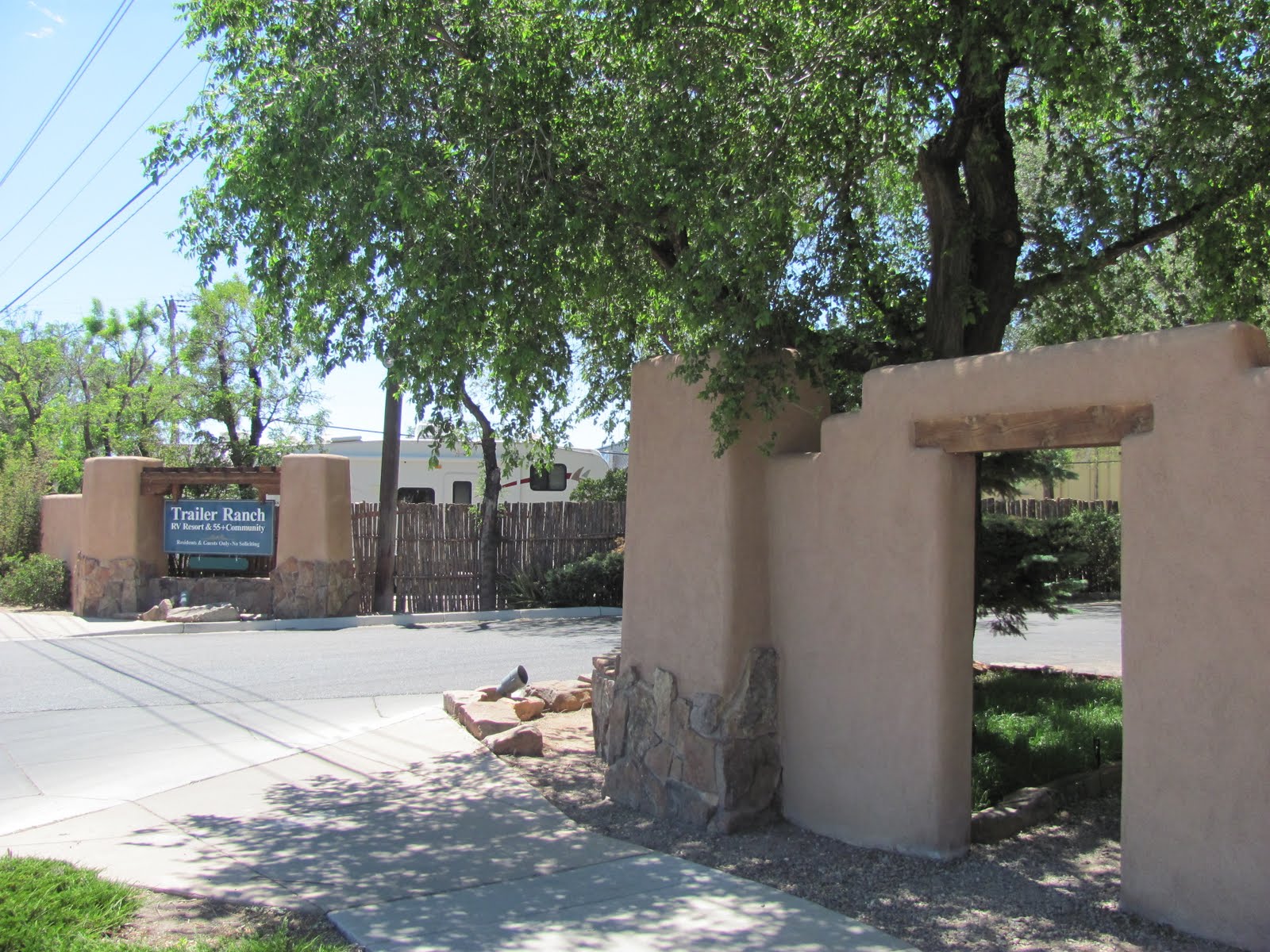 America by RV Santa Fe...doing the tourist thing!