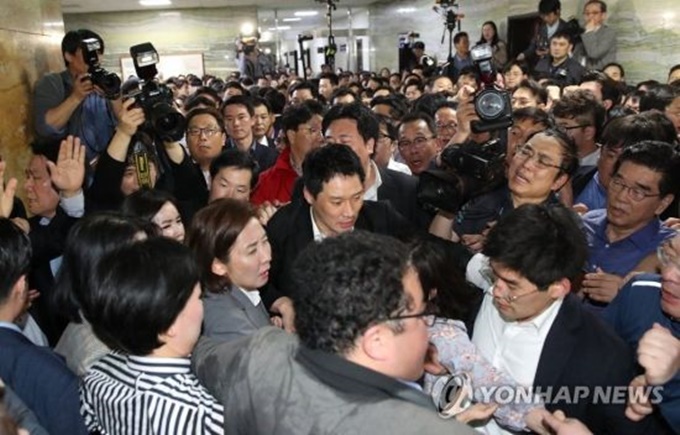 이 이미지는 대체 속성이 비어있습니다. 그 파일 이름은 2019070511313028783_1562293890.jpg입니다