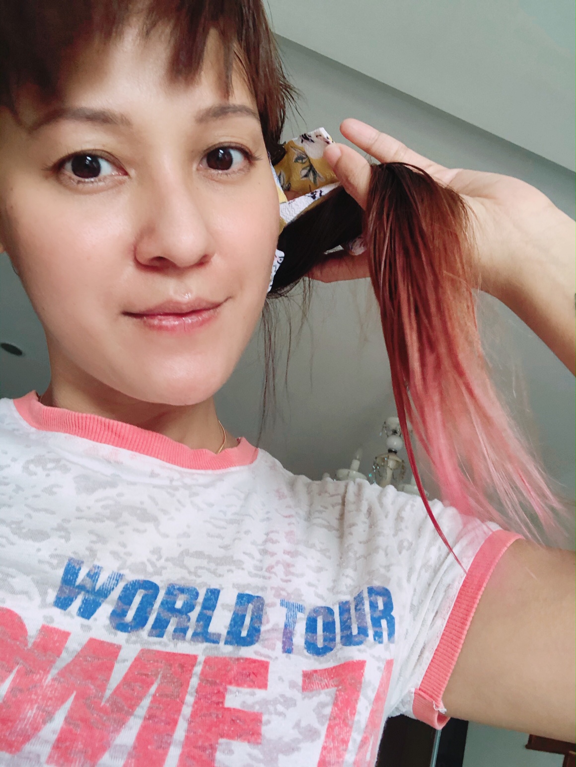 DIY Hair Pastel Hair with Food Colouring