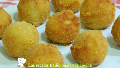 Receta fácil y de aprovechamiento de Croquetas de arroz y queso