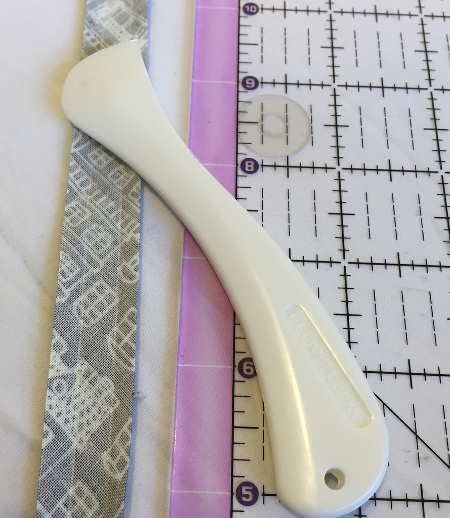 Stitching With 2 Strings "Martha's Roses" and How to Make Fusible Bias