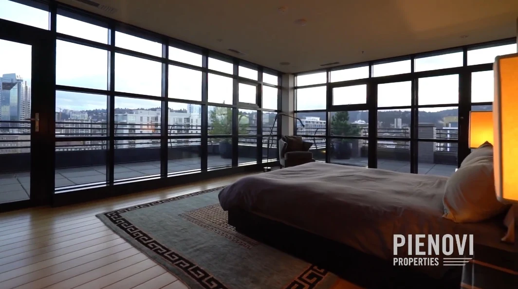 29 Home Interior Photos vs. 333 NW 9th Ave #1502, Portland, OR Luxury Penthouse Tour