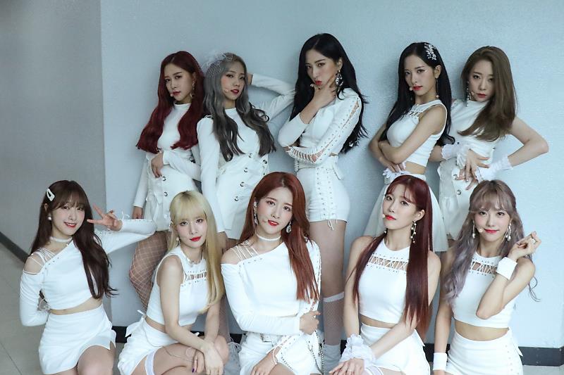 여덕들 늘어나고 있는 우주소녀의 멋스러움.jpgif | 인스티즈