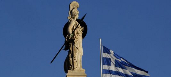 Le Monde: Η Ελλάδα πρώτη μπήκε σε Μνημόνιο, τελευταία θα βγει