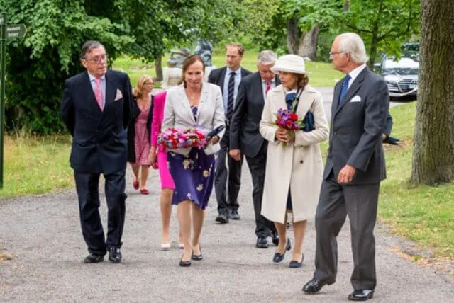 King Carl Gustaf and Queen Silvia attended the anniversary event of the Association of Friends of the Artists