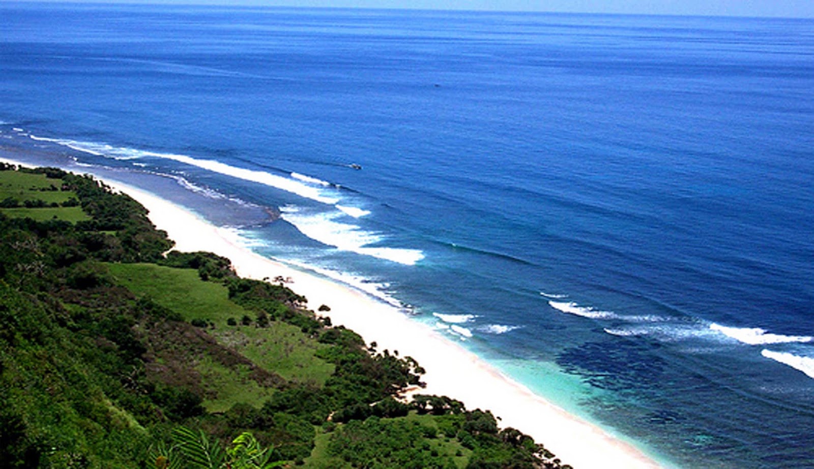 Pantai Nyang Nyang, Objek Wisata Pantai Tersembunyi di