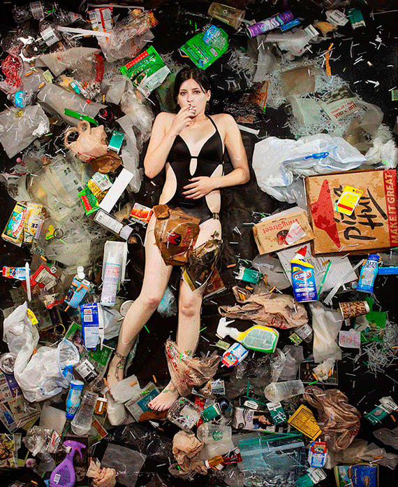 7 Days of Garbage ©Gregg Segal