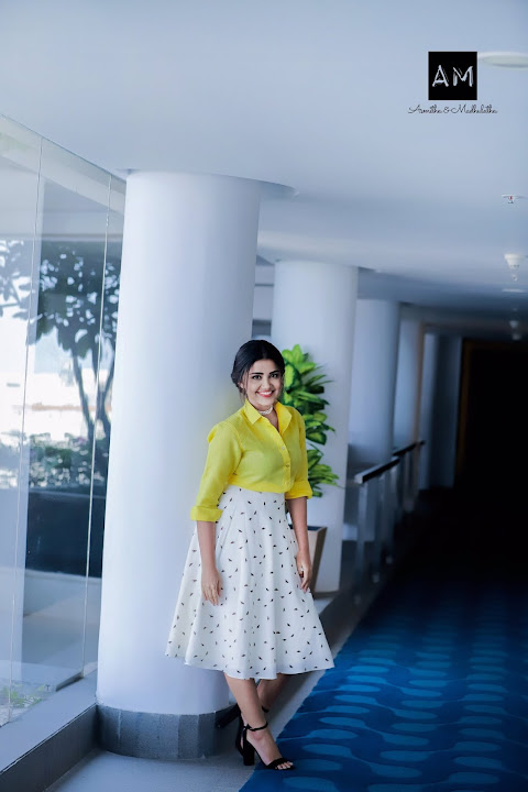 Anupama Parameswaran in Asmitha & Madhulatha design