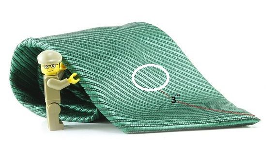 Vị trí thêu trên cà vạt