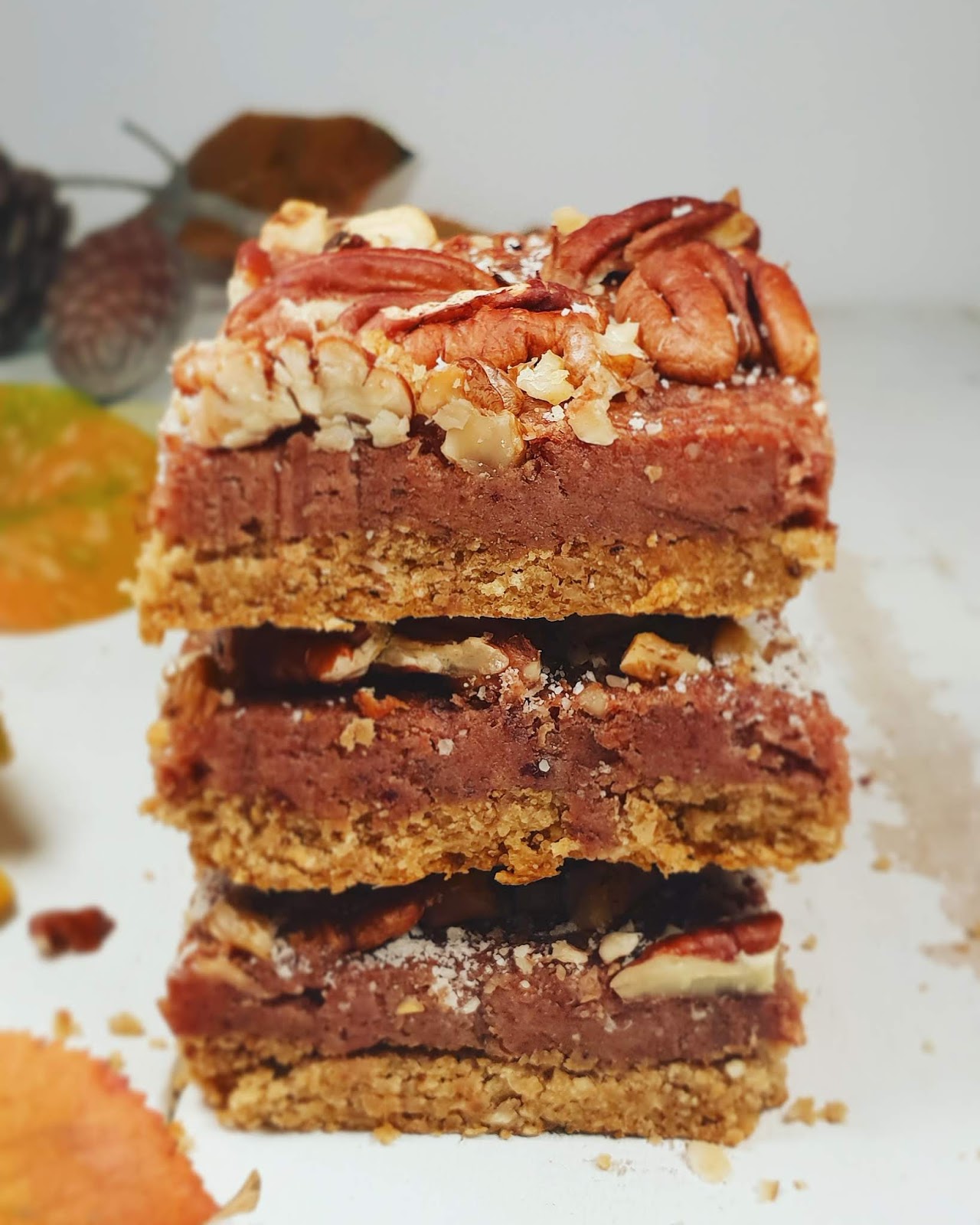 TARTE AUX NOIX DE PECAN ET SON CARAMEL DE DATTES ( sans gluten, sans lactose, vegan)