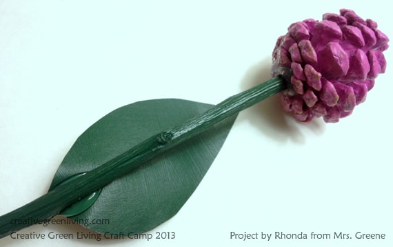 pinecone roses #creativegreenliving