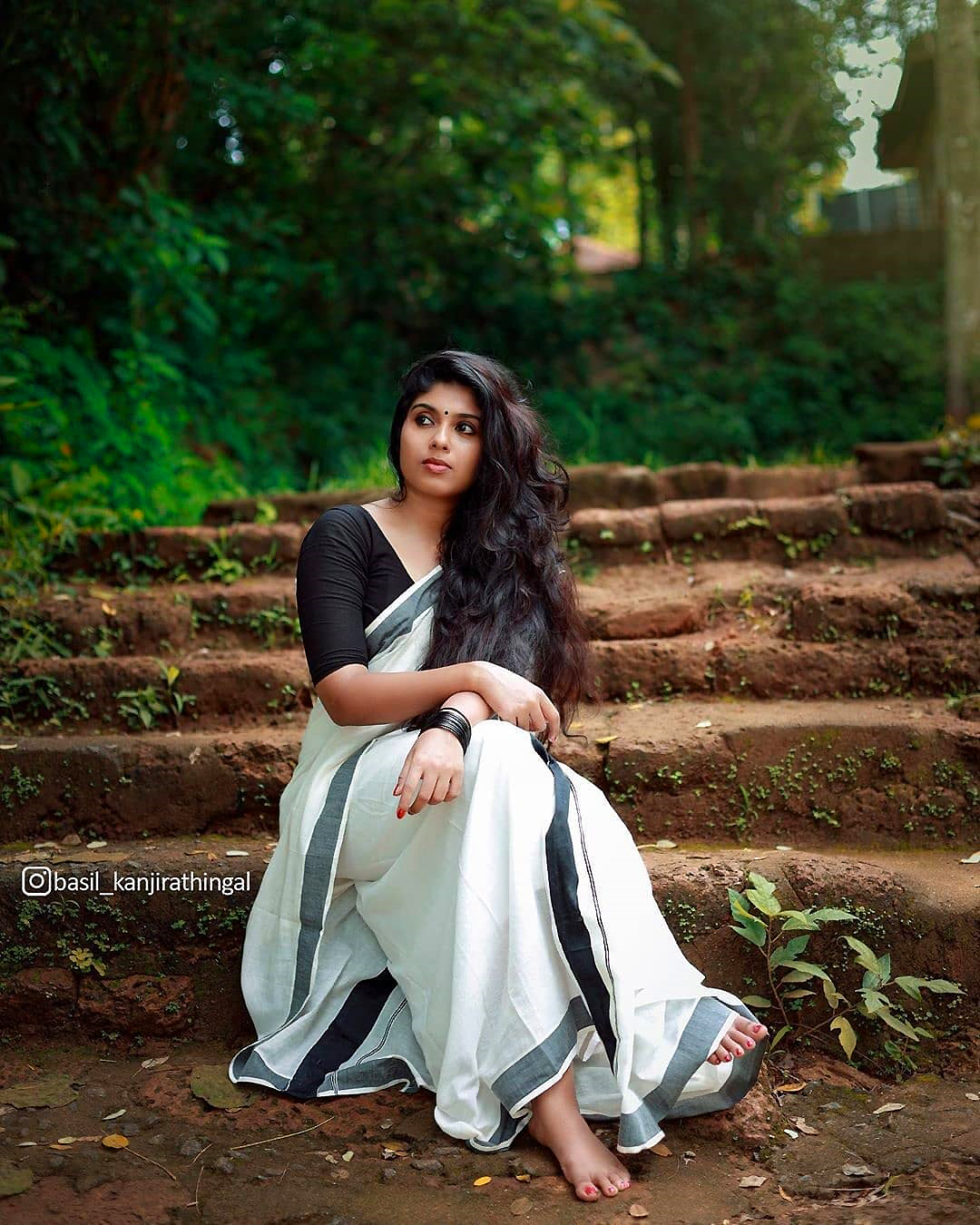 TRADITIONAL SAREE KERALA MODEL PHOTO SHOOT IMAGES