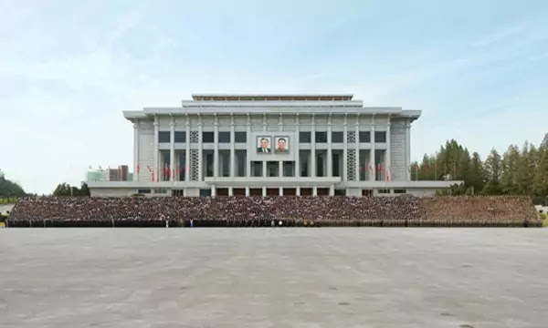 Kim Jong Un with military paraders