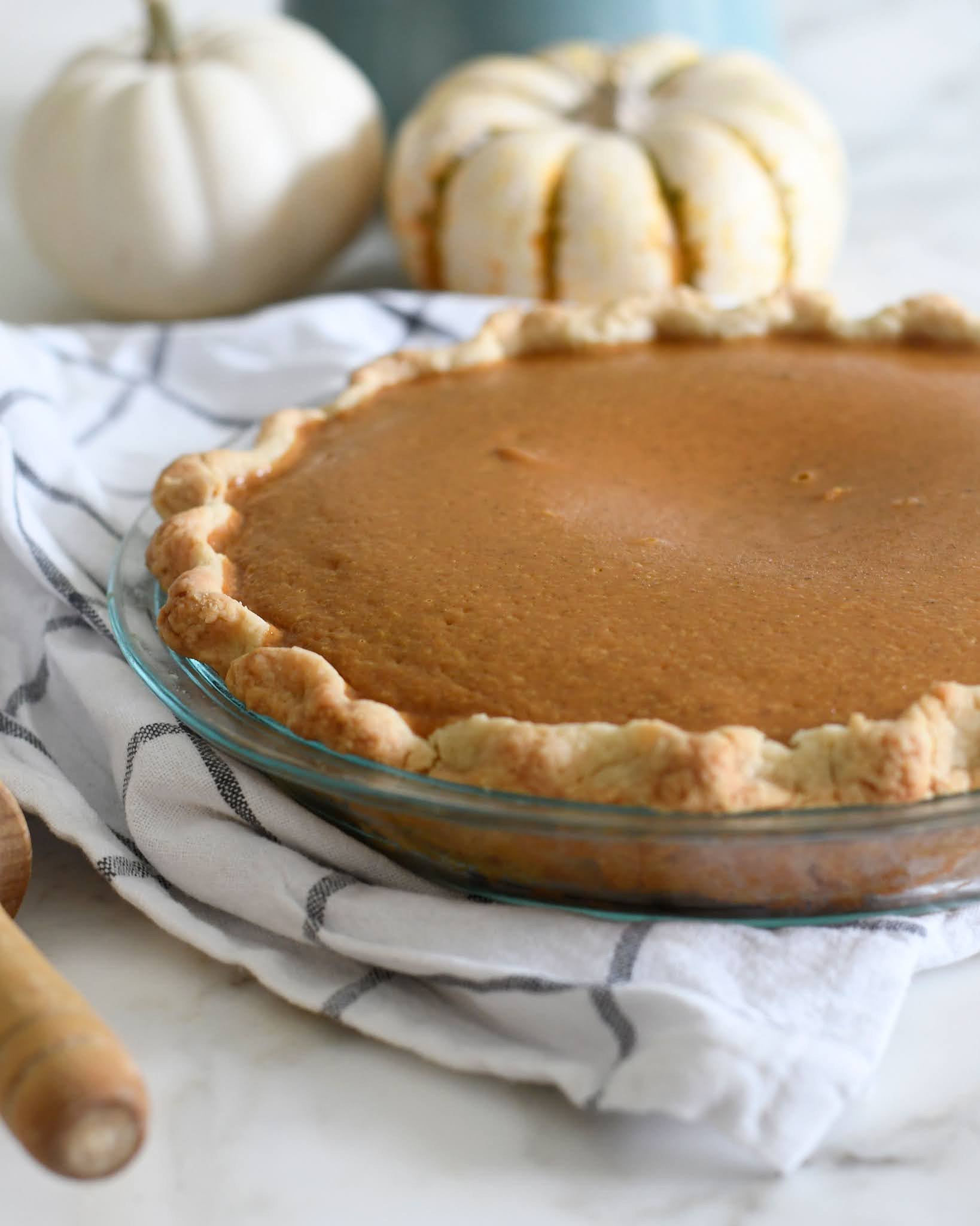 Cooking With Manuela The Best Homemade Pumpkin Pie From Scratch cooking-with-manuela-the-best-homemade-pumpkin-pie-from-scratch