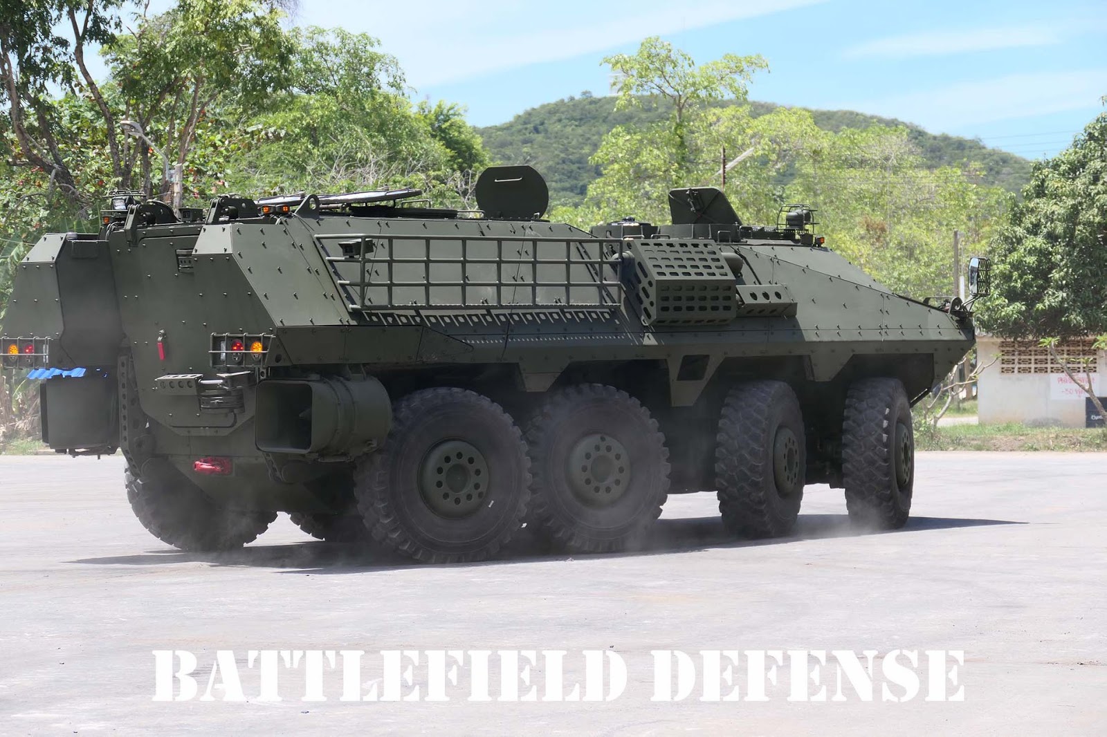 AAG_th บันทึกประจำวัน: ยานเกราะล้อยาง Panus R600 8x8 ทำการสาธิตให้นาวิก ...