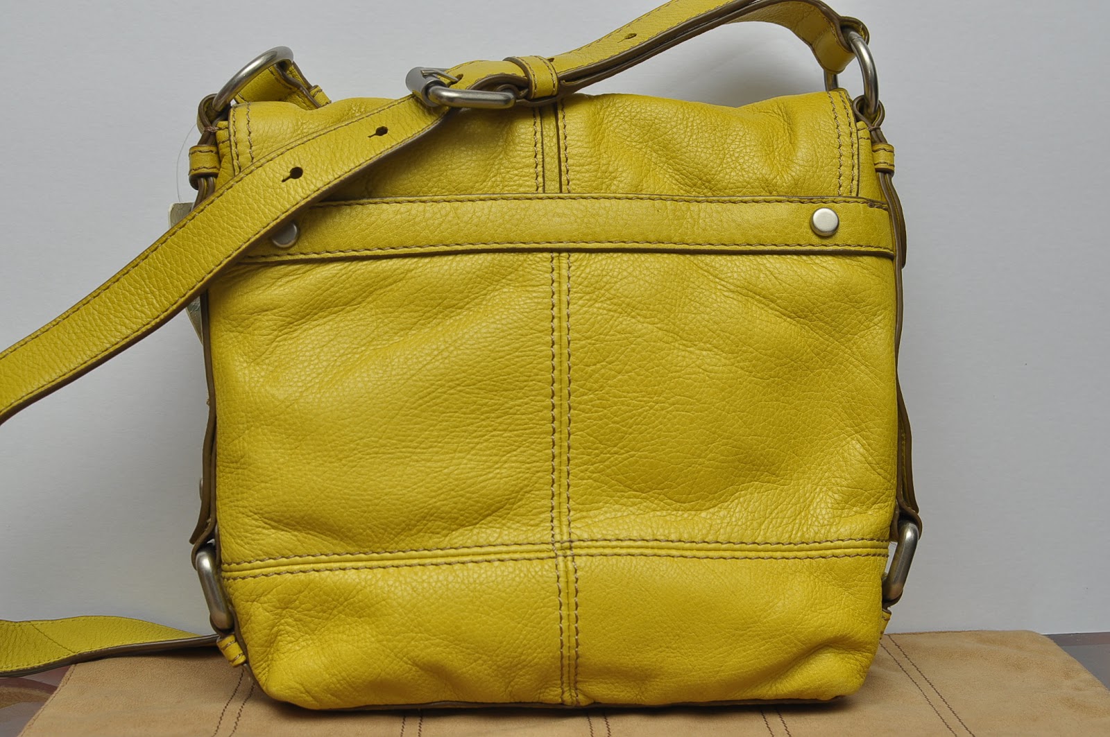 Handbags Haven Enterprise FOSSIL LEATHER MADDOX FLAP ZB4505