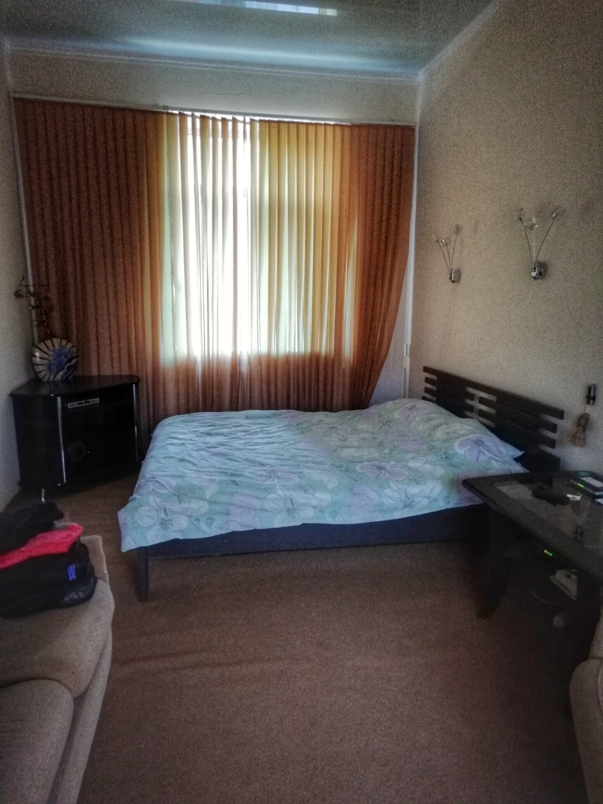 Saw this, did that. Airbnb apartment in Kyiv, Ukraine