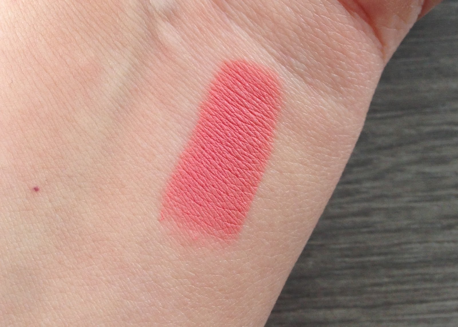 twokidsandadiary MAC's Retro Matte Lipstick RUNWAY HIT Review & Swatches