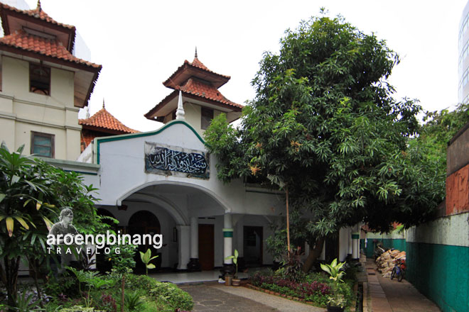 masjid hidayatullah jakarta