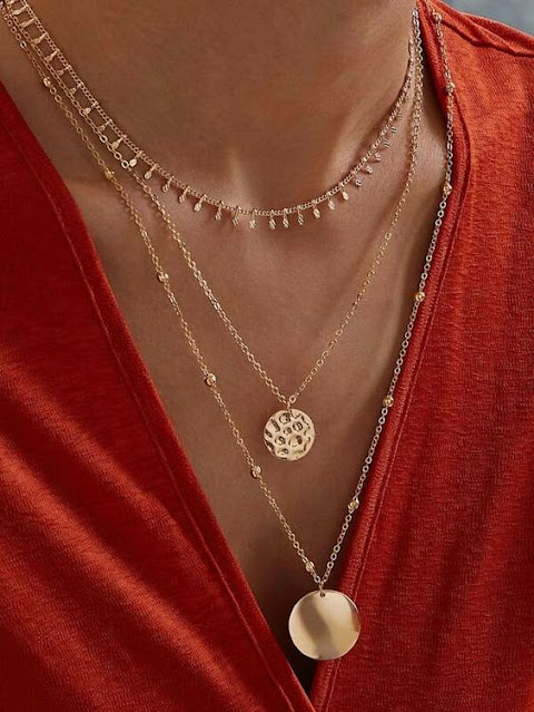 collier medaille tendance
