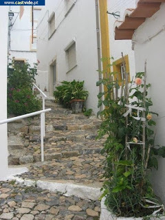 Travessa da Roseira de Castelo de Vide, Portugal (Crossing)
