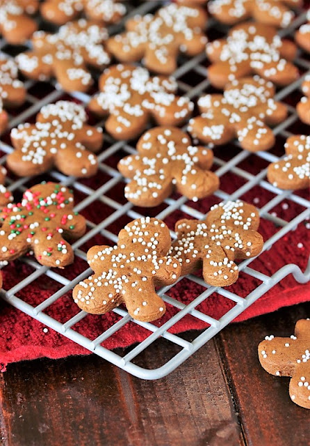 Mini Gingerbread Cookie Bites picture
