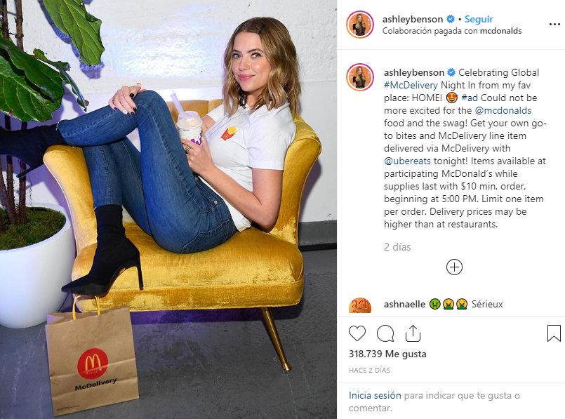 Hey Ashley Benson: Ashley Benson en celebración Mundial de McDelivery y