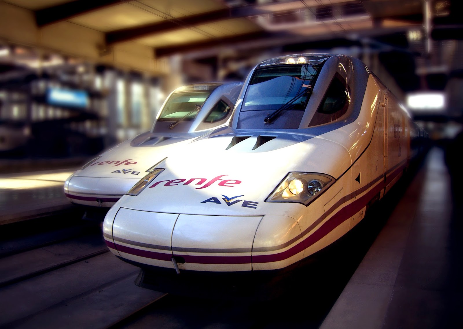 AVE Talgo-350 - 10 kereta api paling cepat di dunia