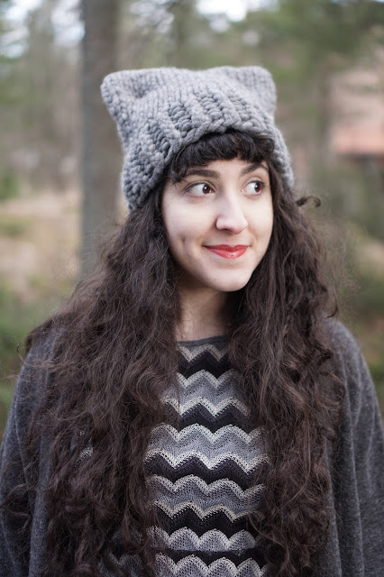 Curls & Cakes: Cat hat by PattyMac Knits