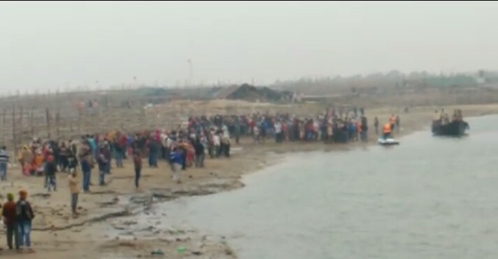 ৭ মাসের মাথায় আবারও বালির চড়ায় ধাক্কা লেগে ট্রলার ডুবল দিঘায়, ১বছরে চারবার ট্রলারডুবি আতঙ্কে মৎসজীবীরা 2 ৭ মাসের মাথায় আবারও বালির চড়ায় ধাক্কা লেগে ট্রলার ডুবল দিঘায়, ১বছরে চারবার ট্রলারডুবি আতঙ্কে মৎসজীবীরা