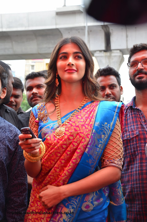 Pooja Hegde Launches Anutex Shopping Mall