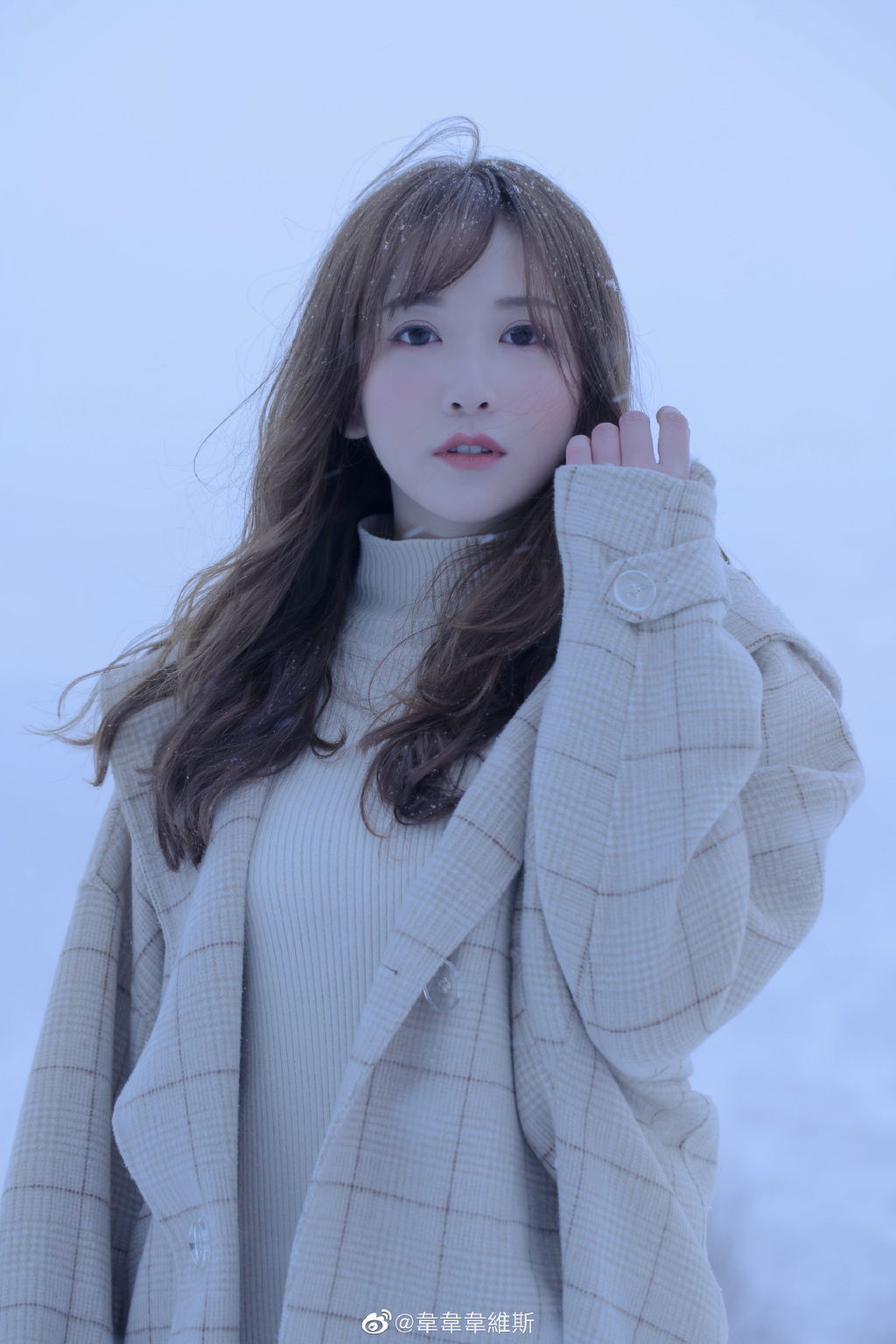 Gallery - Chinese model - Beautiful Snow Girl - P4