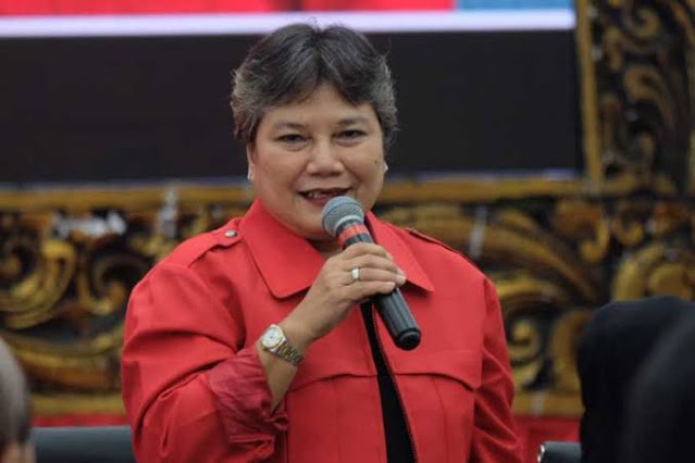 Keras! Politisi PDIP Ribka Tjibtaning Tolak Disuntik Vaksin Corona Keras! Politisi PDIP Ribka Tjibtaning Tolak Disuntik Vaksin Corona