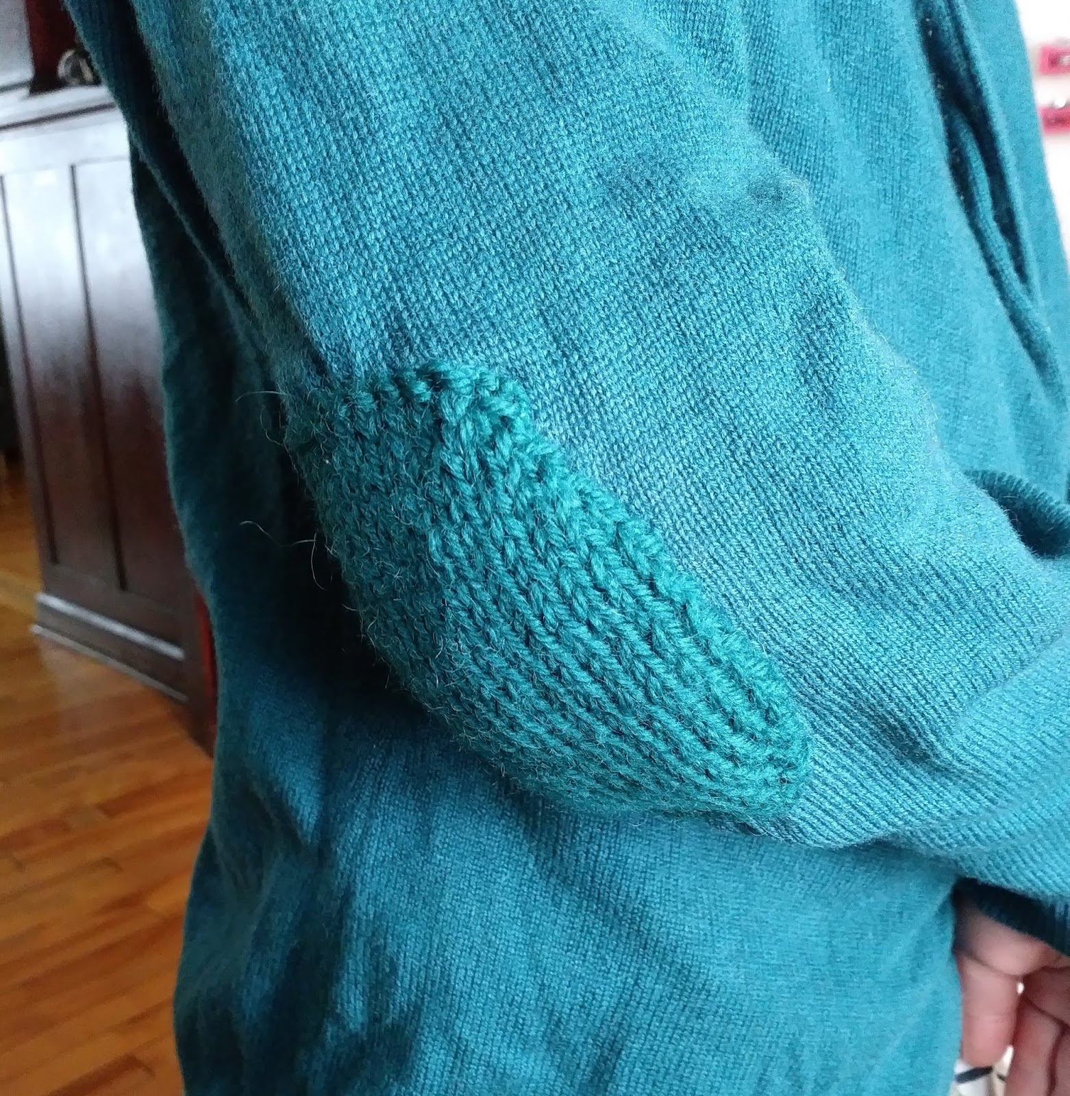 That's Sew Minnesota : Free Pattern: Knitted Elbow Patches