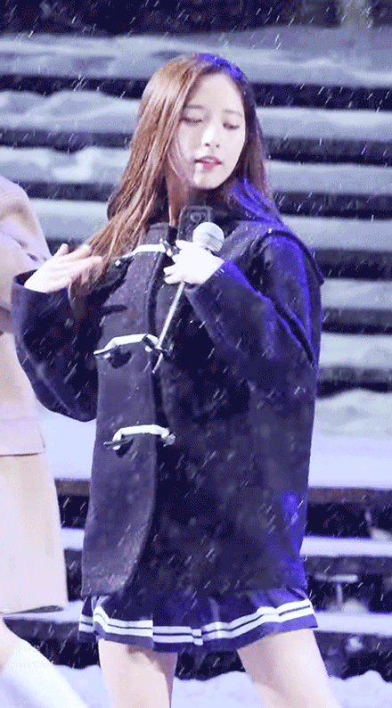 우주소녀 보나 1년전 눈내리던 밤.jpgif | 인스티즈