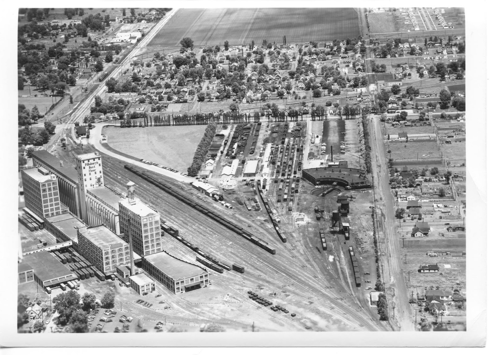 Towns and Nature Springfield, IL Illinois & Midland/C&IM Yard and