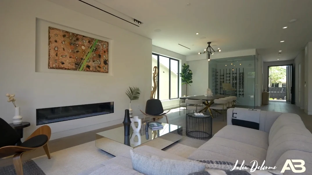 41 Interior Photos vs. 716 N Fuller Ave, Los Angeles, CA Luxury Contemporary House Tour