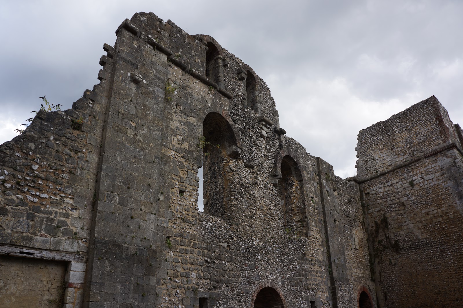 wolvesey castle ruins