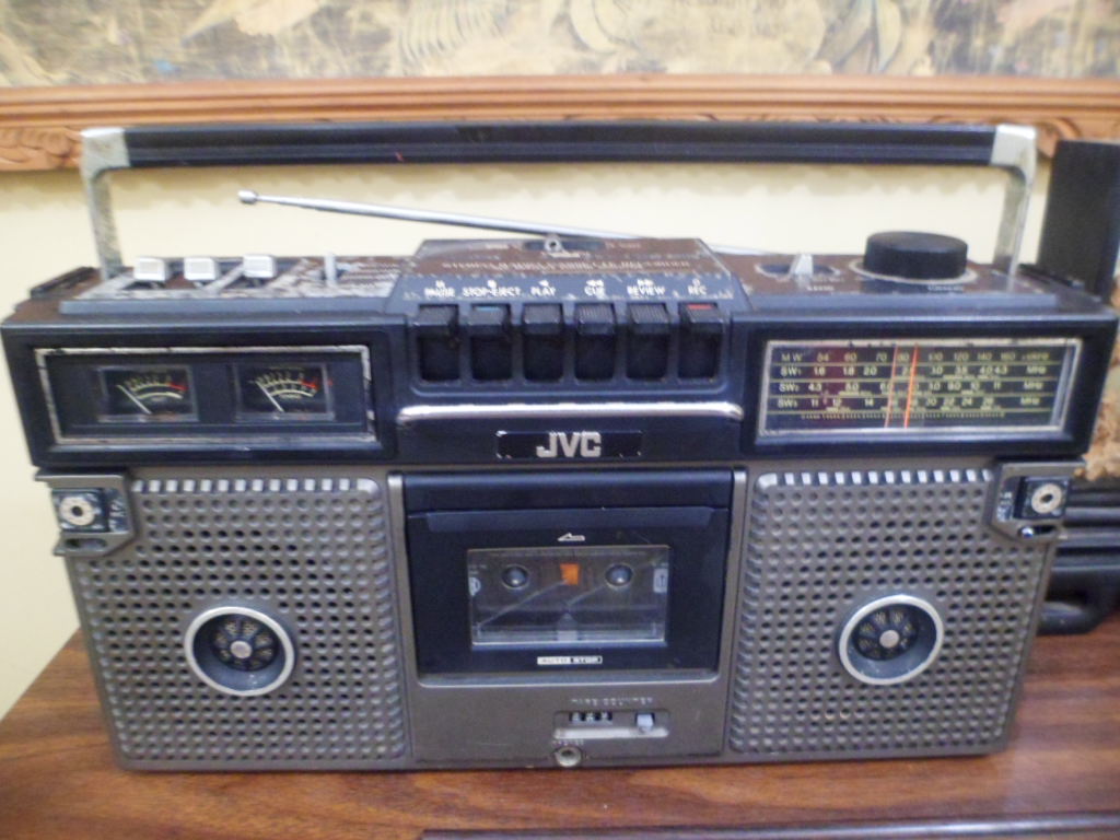 Antique Sanse Dan JVC STEREO RADIO CASSETTE RECORDER 4 BAND 6(SOLD OUT)